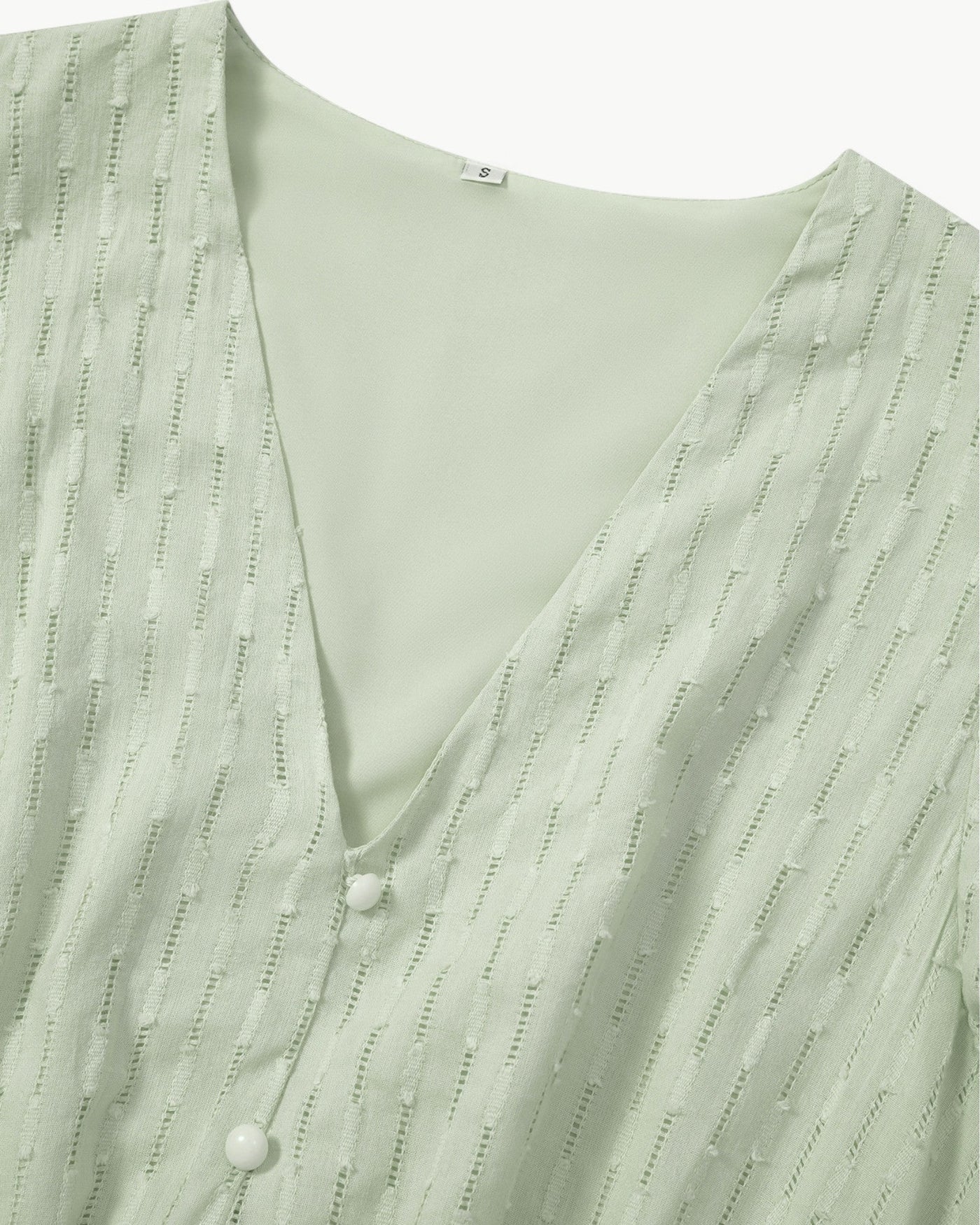Lara™ | Dress with V-neck and Ruffled Sleeves
