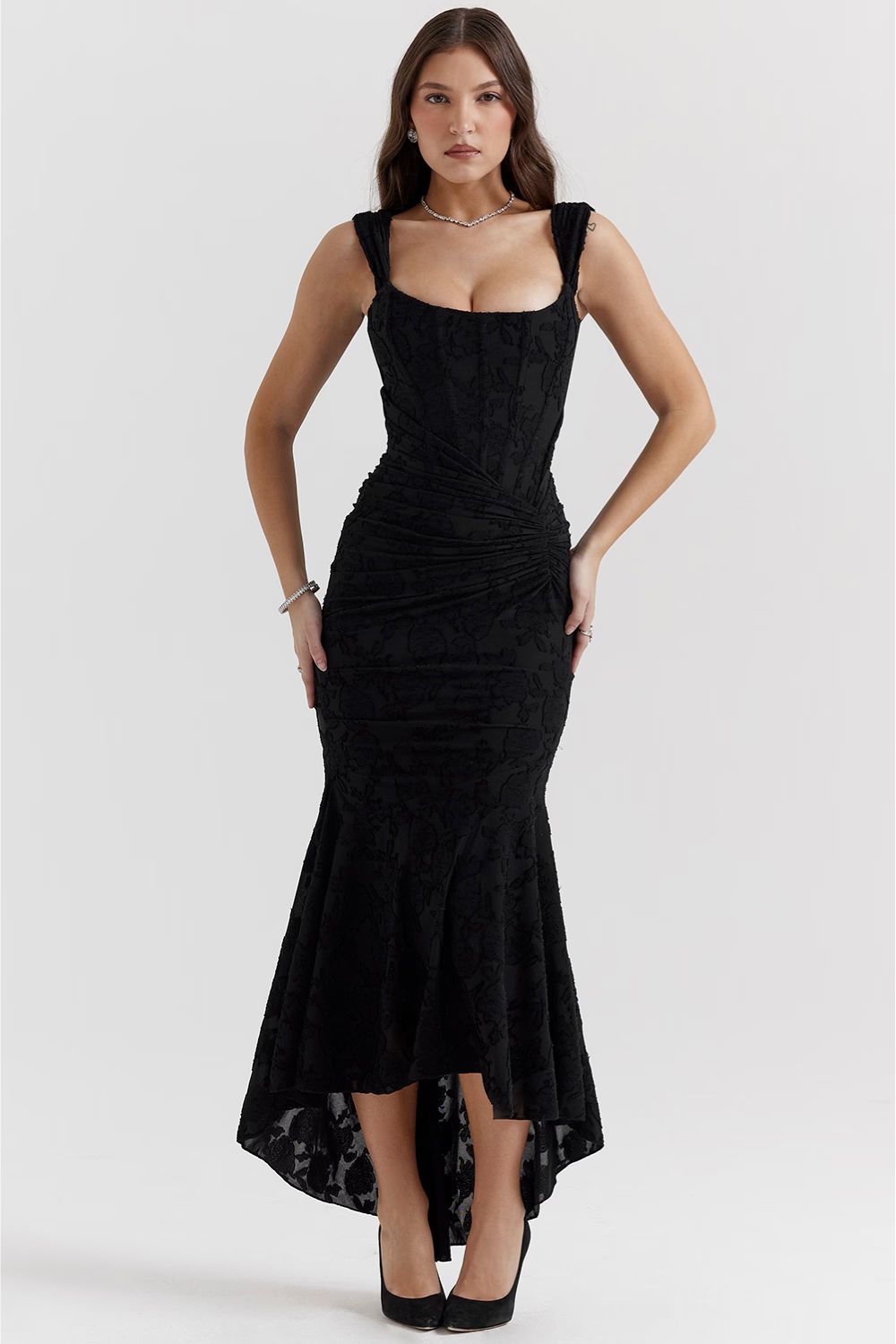 Emira |The Perfect Dress for Unforgettable Occasions
