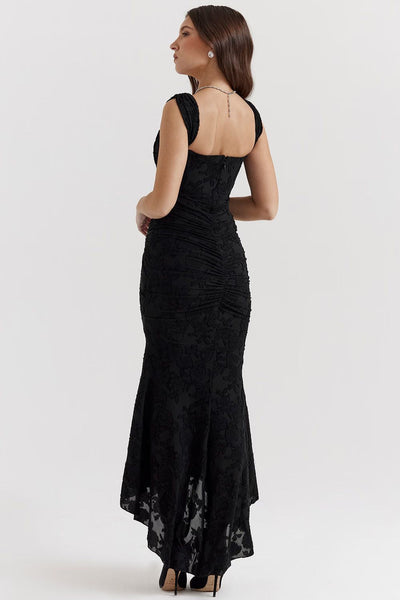 Emira |The Perfect Dress for Unforgettable Occasions