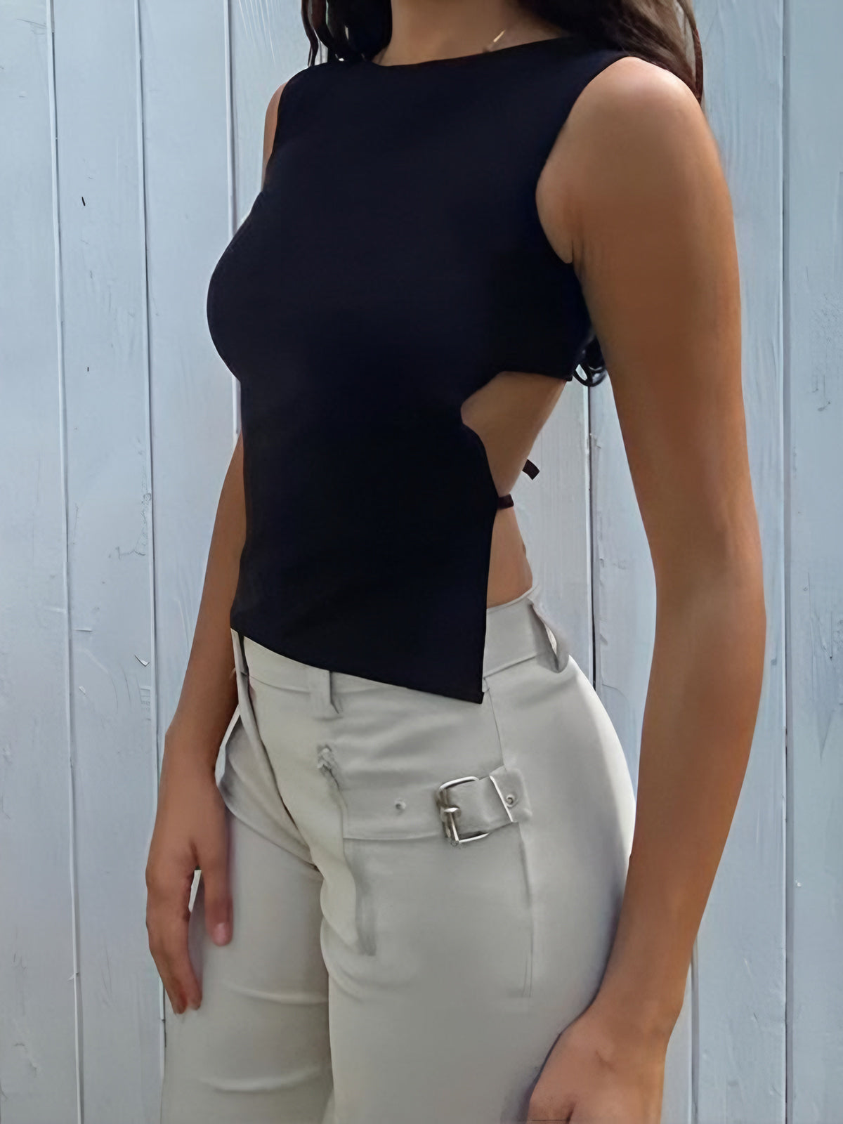 Asymmetric Knot Tank