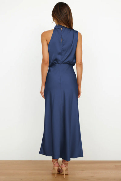 Theresa ™ | Long Dress with Halter Neck