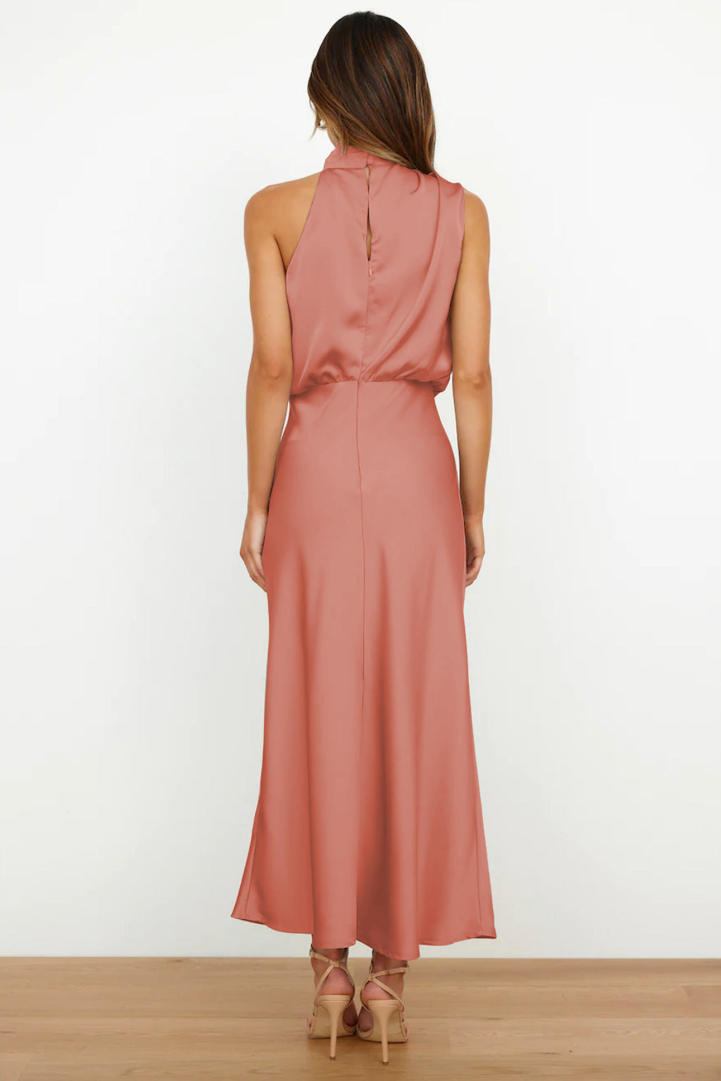 Theresa ™ | Long Dress with Halter Neck