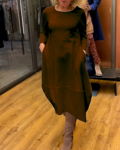 Clara™ | Abito midi nero con tasche