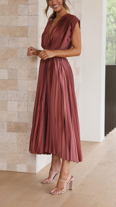 Maria™ | Elegant Pleated Dress