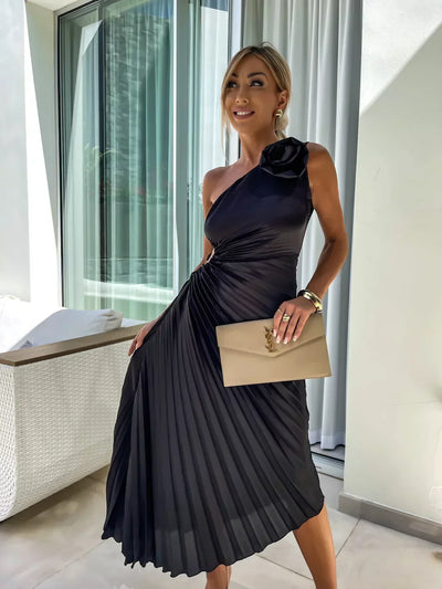 Lizbeth - Dress with Flower Shoulders