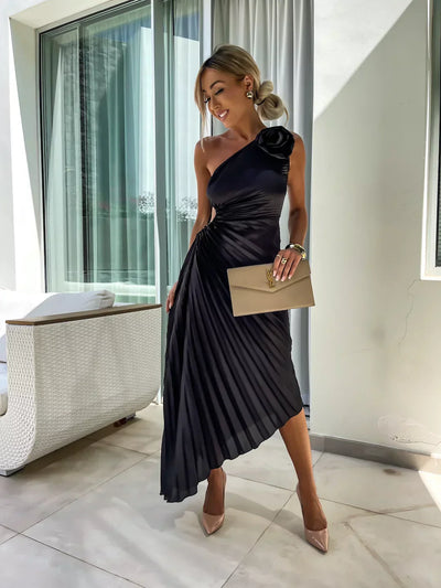 Lizbeth - Dress with Flower Shoulders
