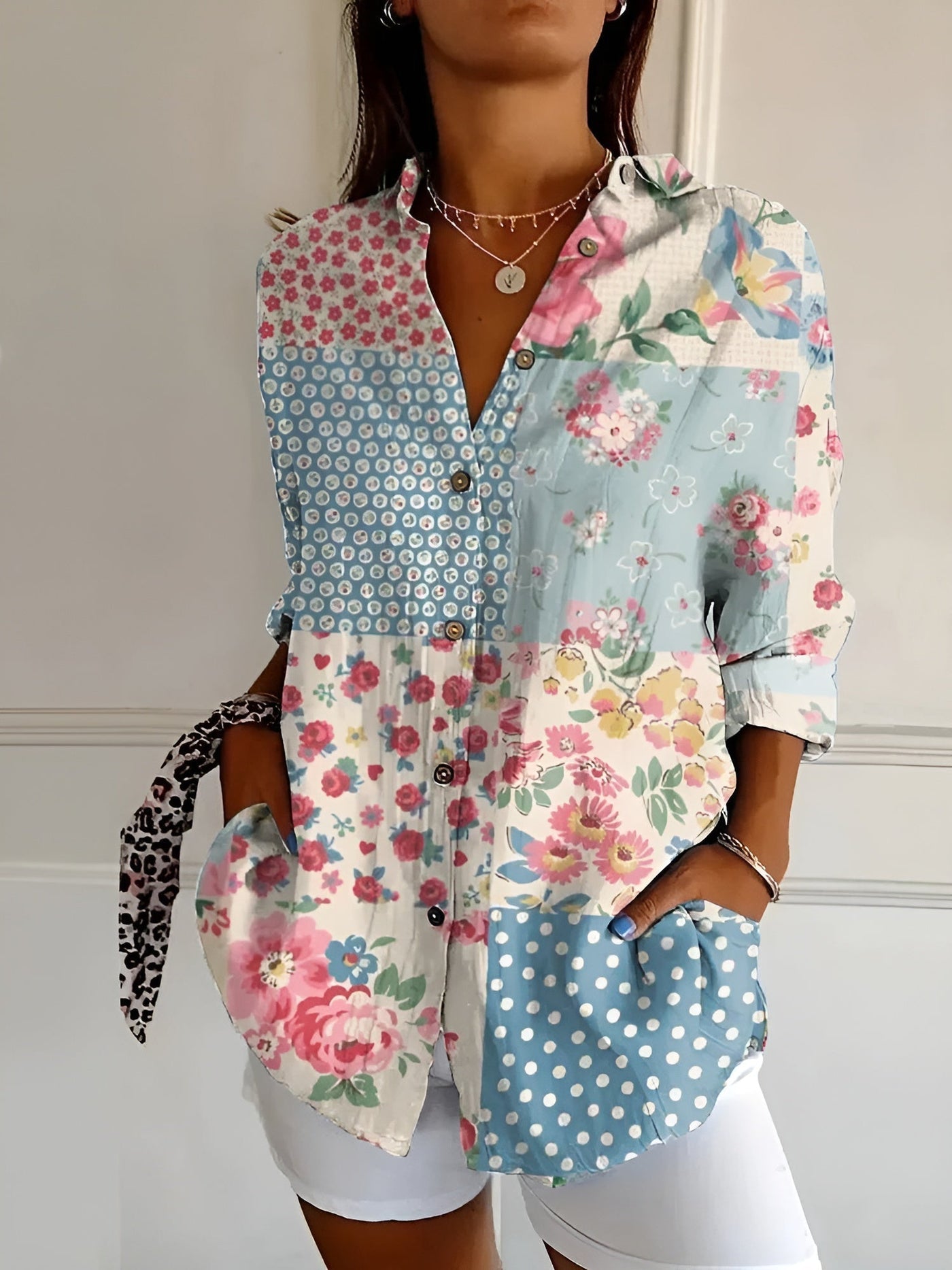 Irene™ | Blouse with Floral Pattern and Buttons